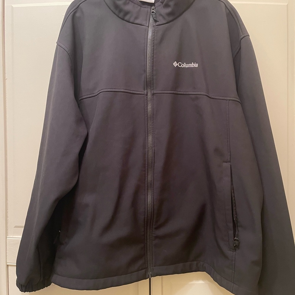 Columbia Men's Dark Gray Performance Jacket